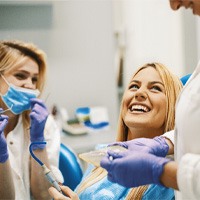 patient getting cosmetic dentistry in Covington