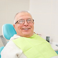 Illustration of implant denture in Covington for the lower jaw