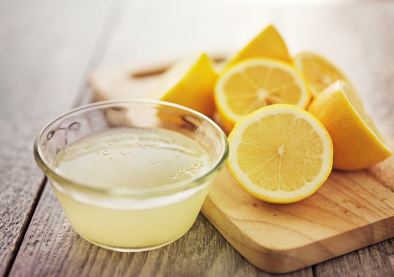 lemon juice damage oral health